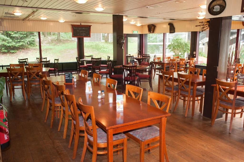 Vakantiepark De Berkenhorst Kootwijk Bagian luar foto